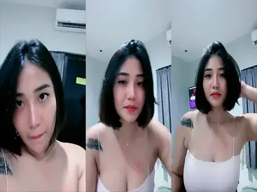 Babygurl Yourbae Live Pakai Tanktop Putih Ketat
