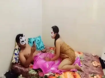 Ngentot Pasutri Pakai Kain Batik Gaya Tradisional