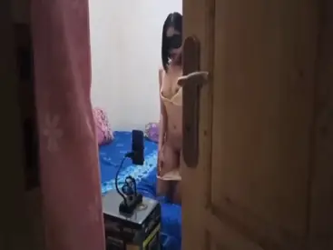 Pacar Cantikku Sedang Live Show